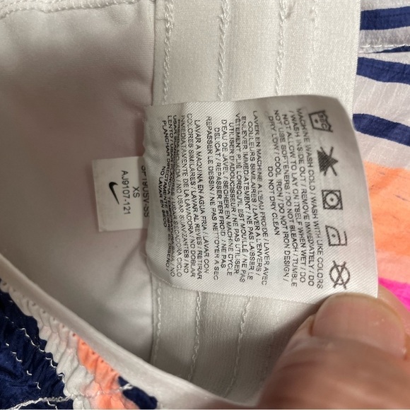 Nike Dri Fit Elevate 2 in 1 Track Running Shorts - Picture 7 of 7